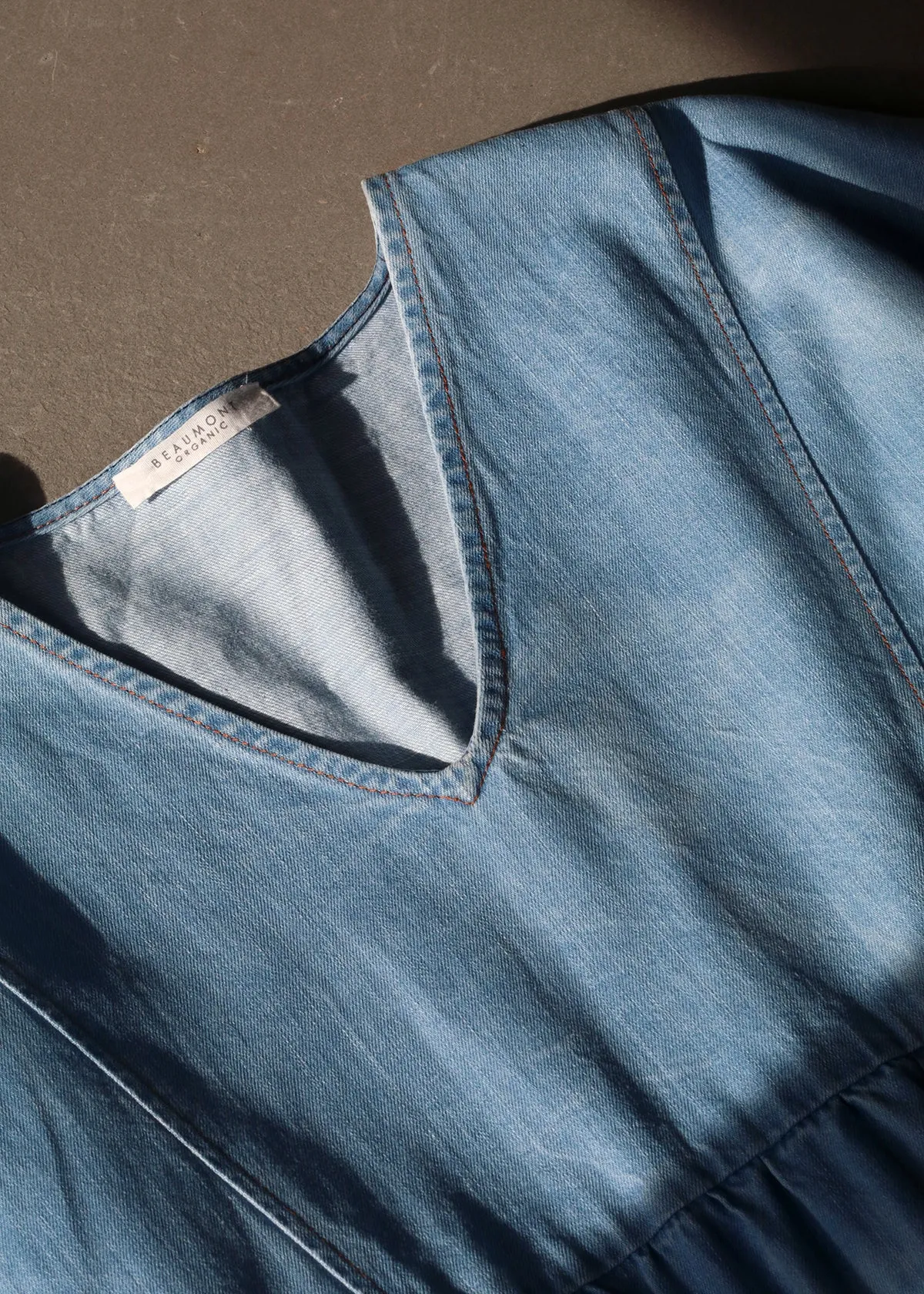 Harumi-Leigh Organic Cotton Denim Dress in Chambray Blue Daily Ready Ready Glow