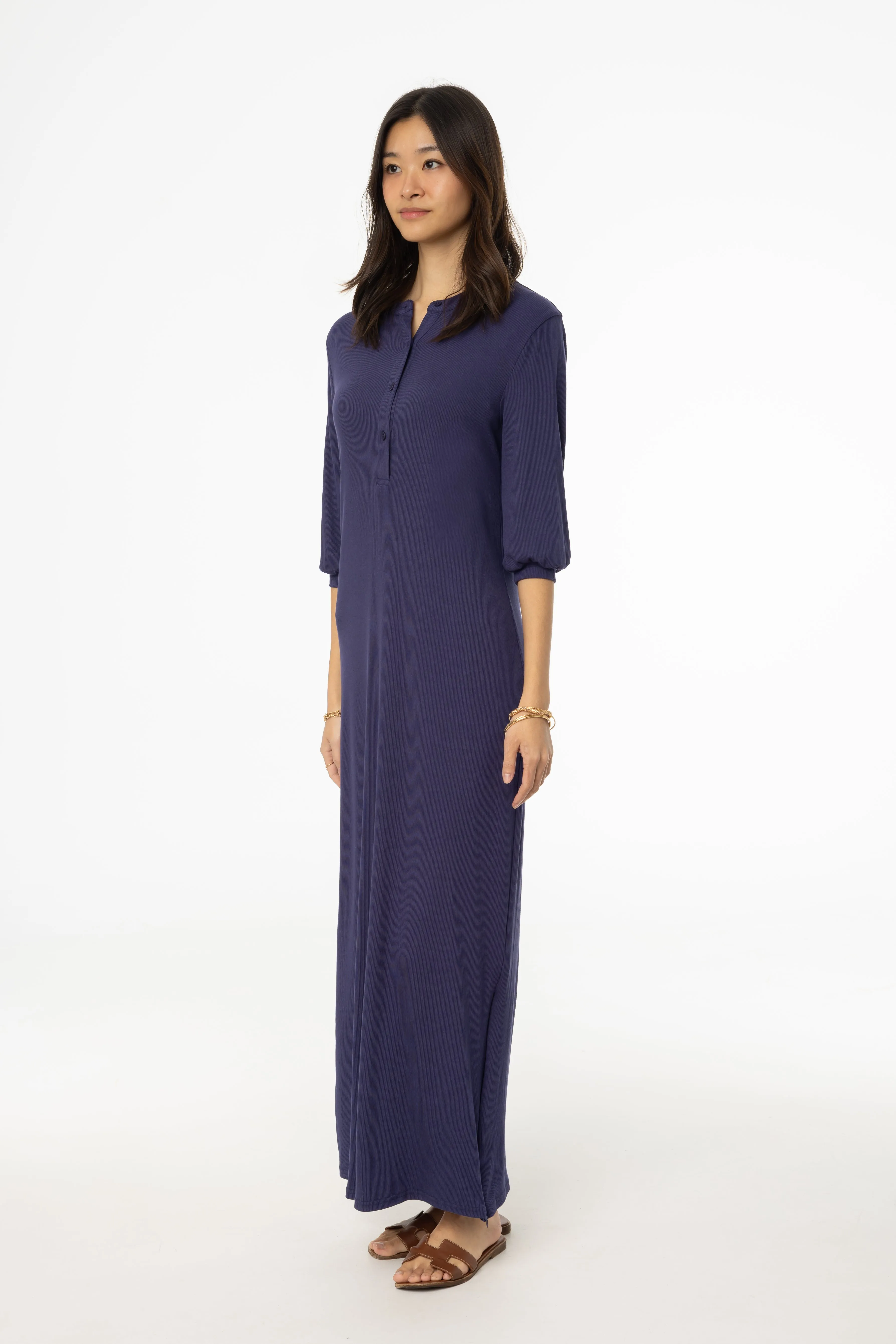 Pocket-Detail Navy 3/4 Sleeve Maxi Dress