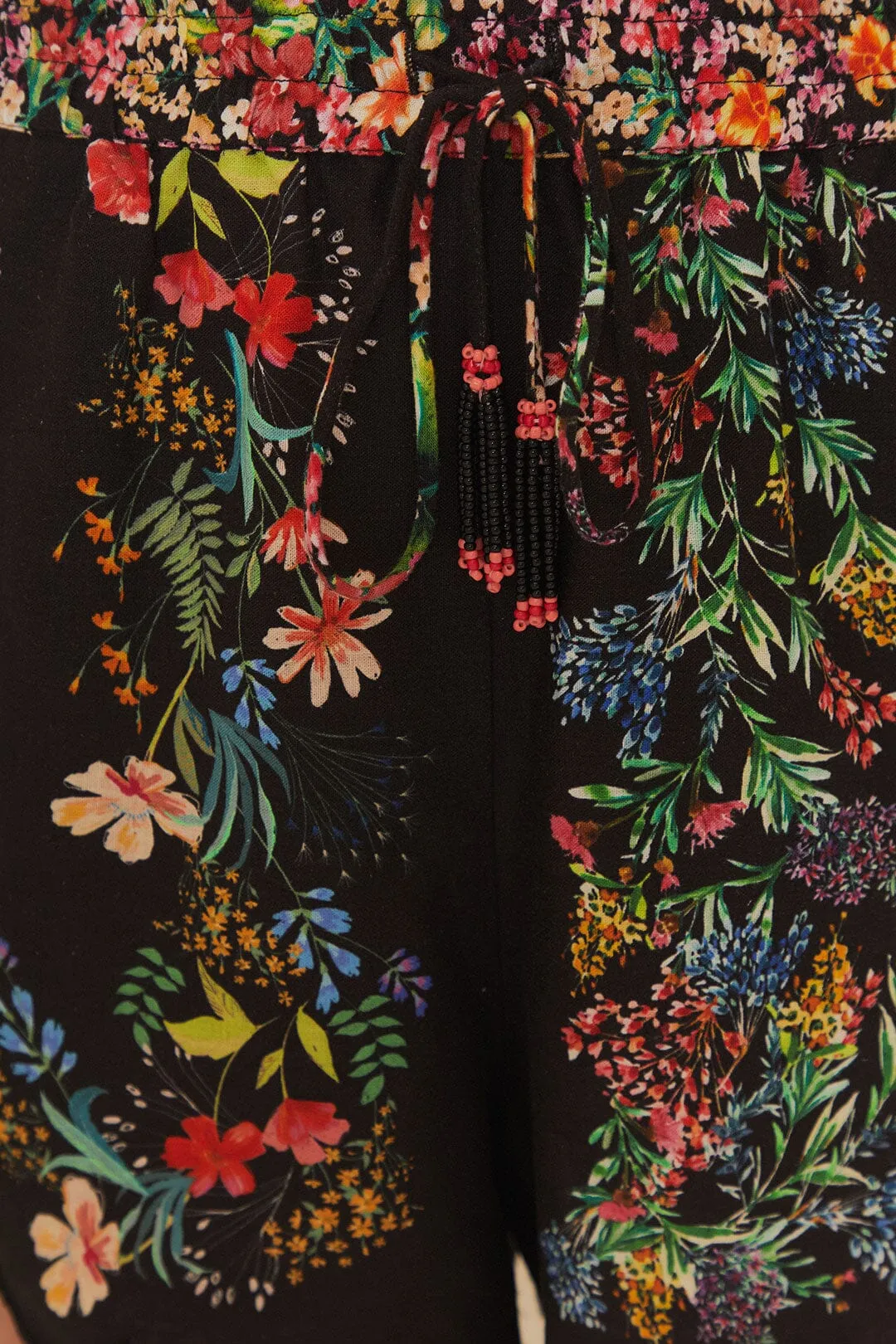 Style Basic Black Delicate Forest Scarves Shorts