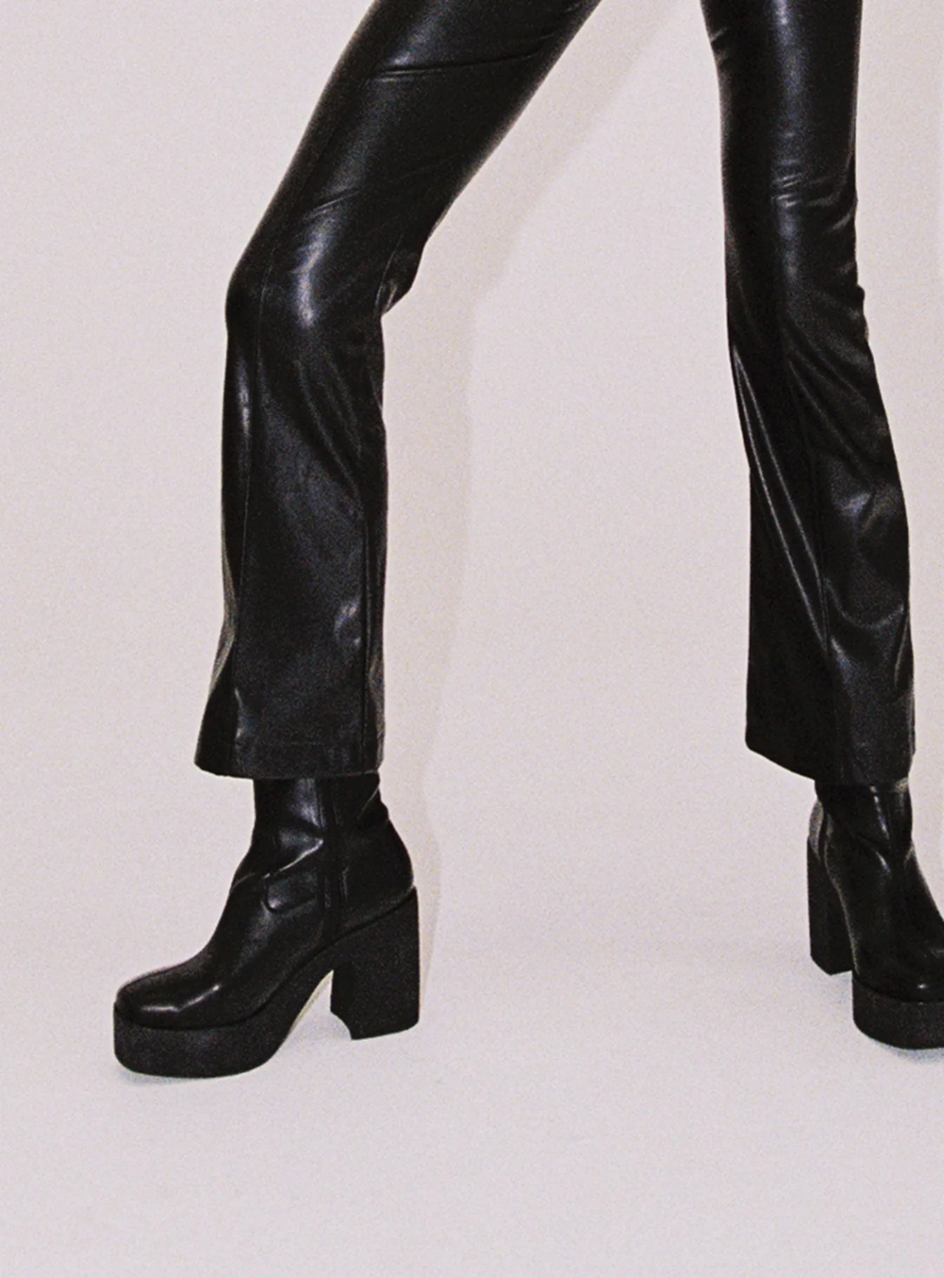 Stillwater Platform Boots Black Ground Force Breathable Design