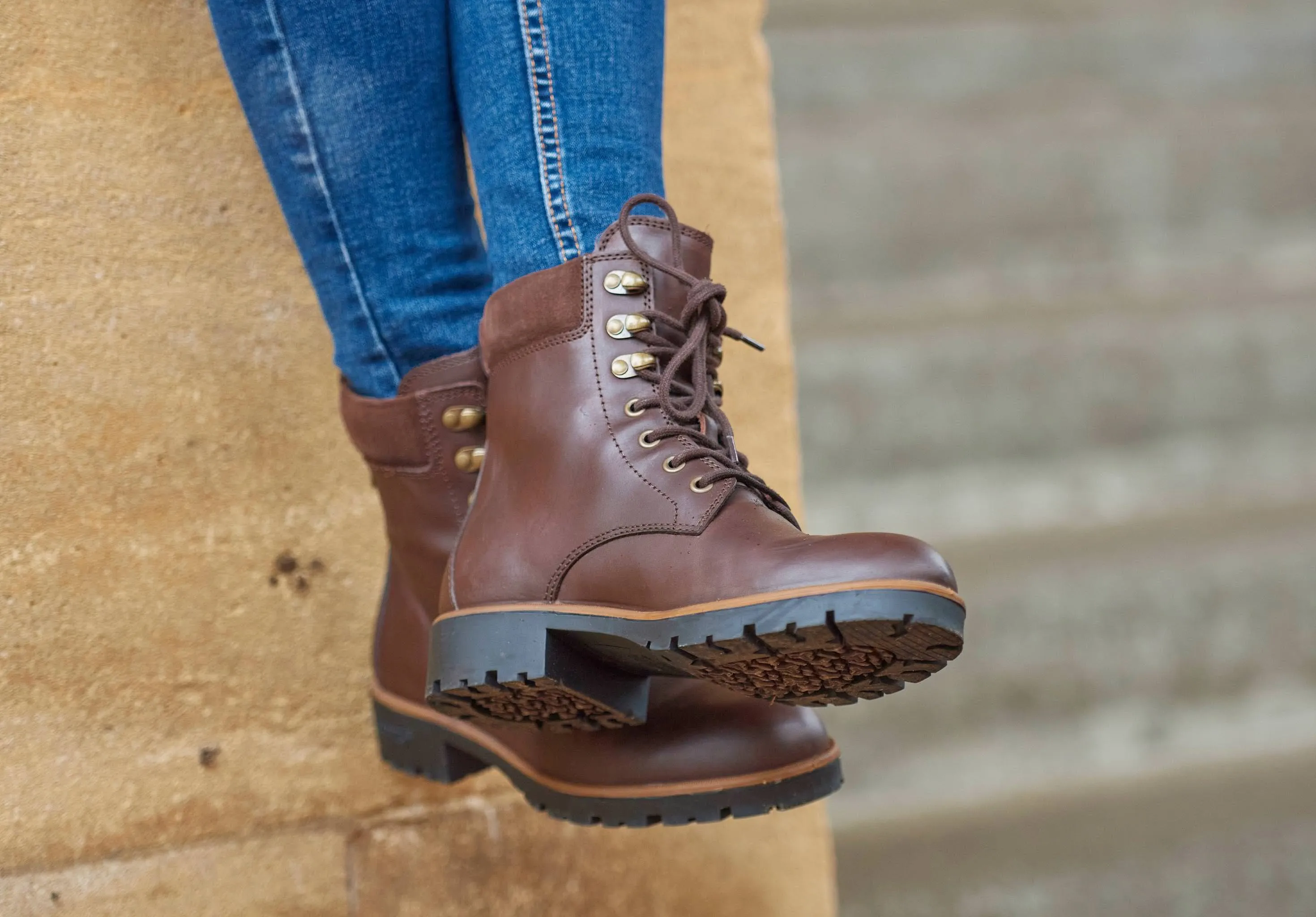 Rugged Function Slip Resistant Rainy Day Commuter Strokestown Ladies' Lace Up Ankle Boot - Mahogany