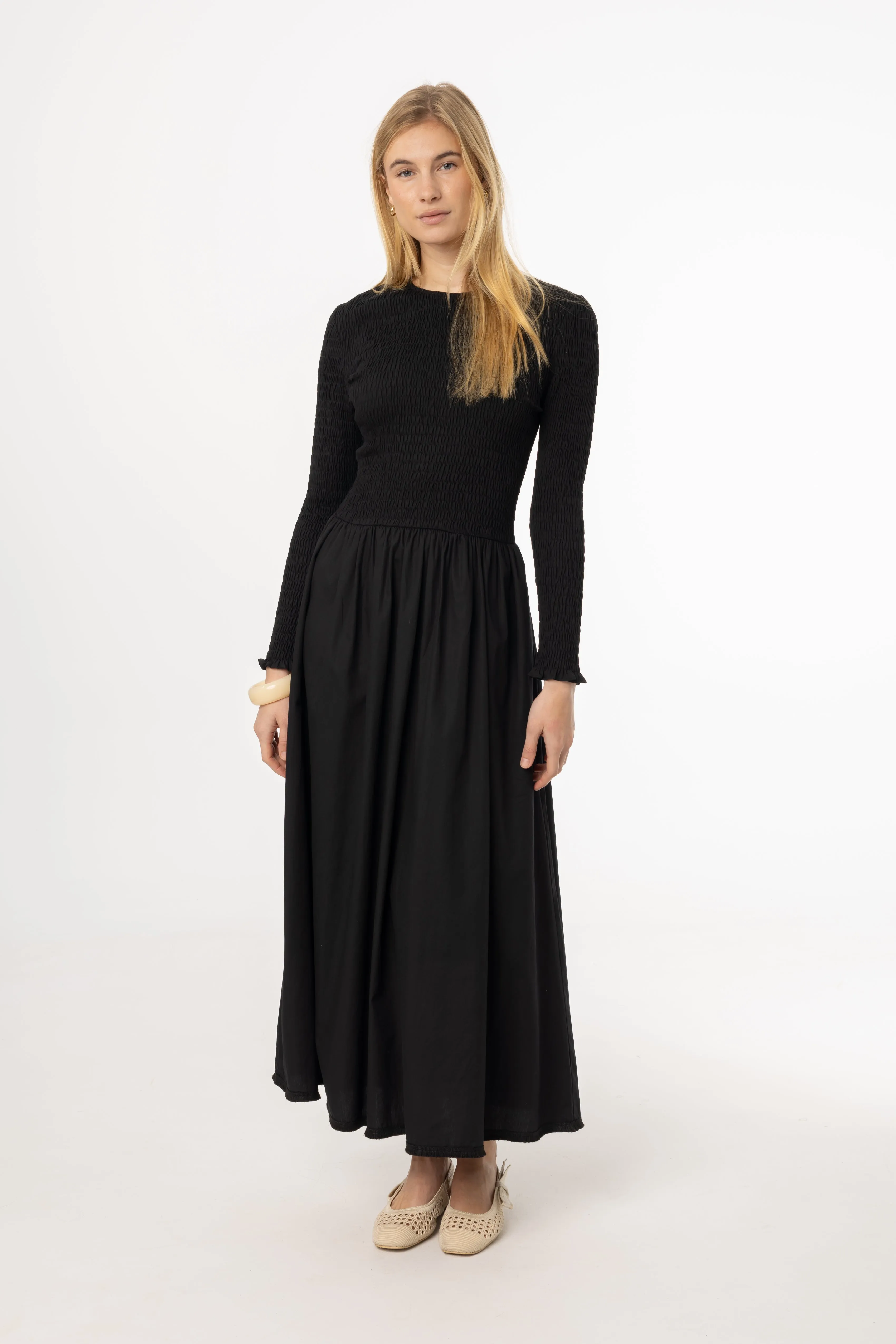 Black Smocked Cotton Maxi Dress Effortless Style Shimmer-Finish