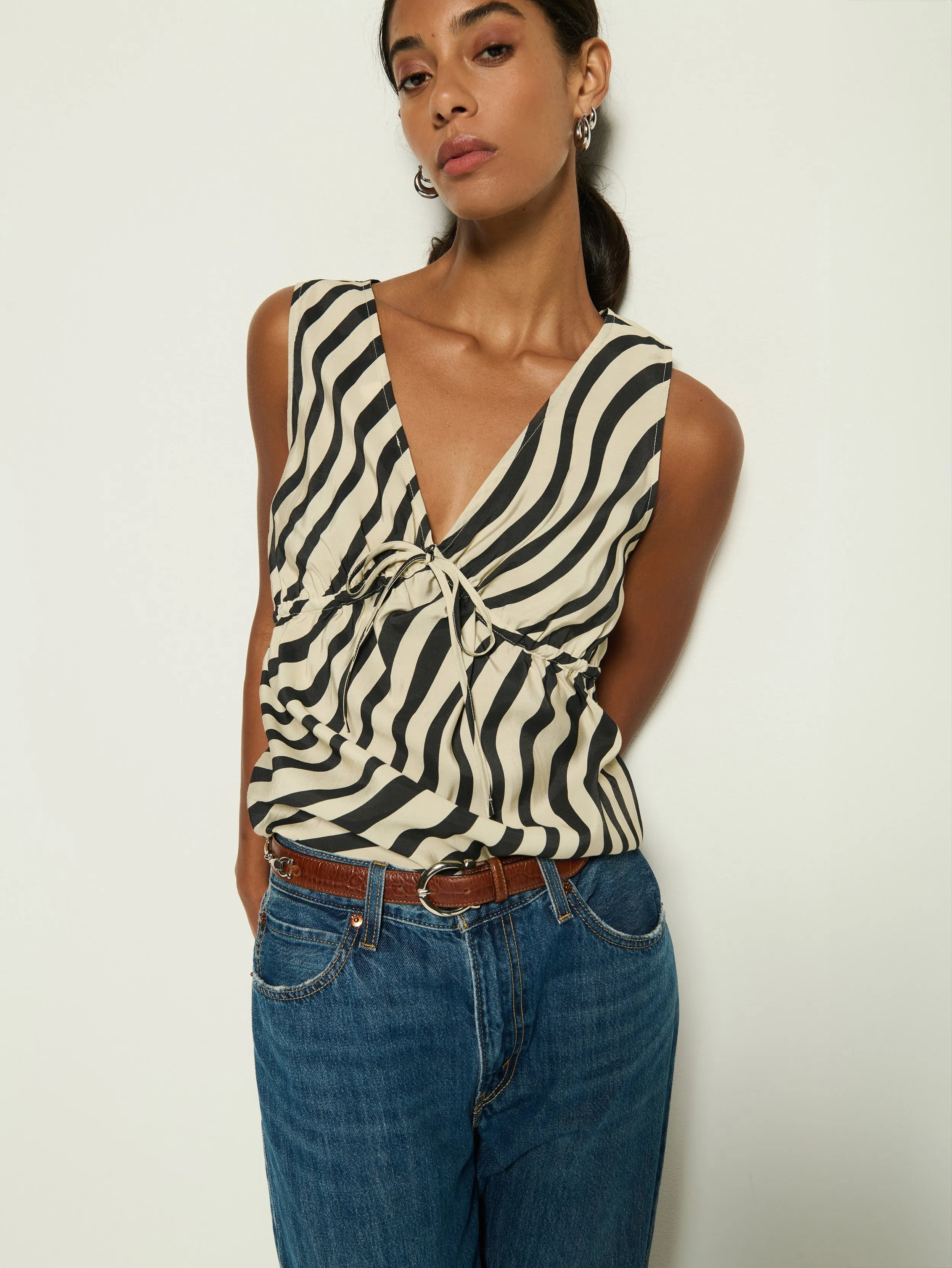 Tagless Neckline Bisbe Tank