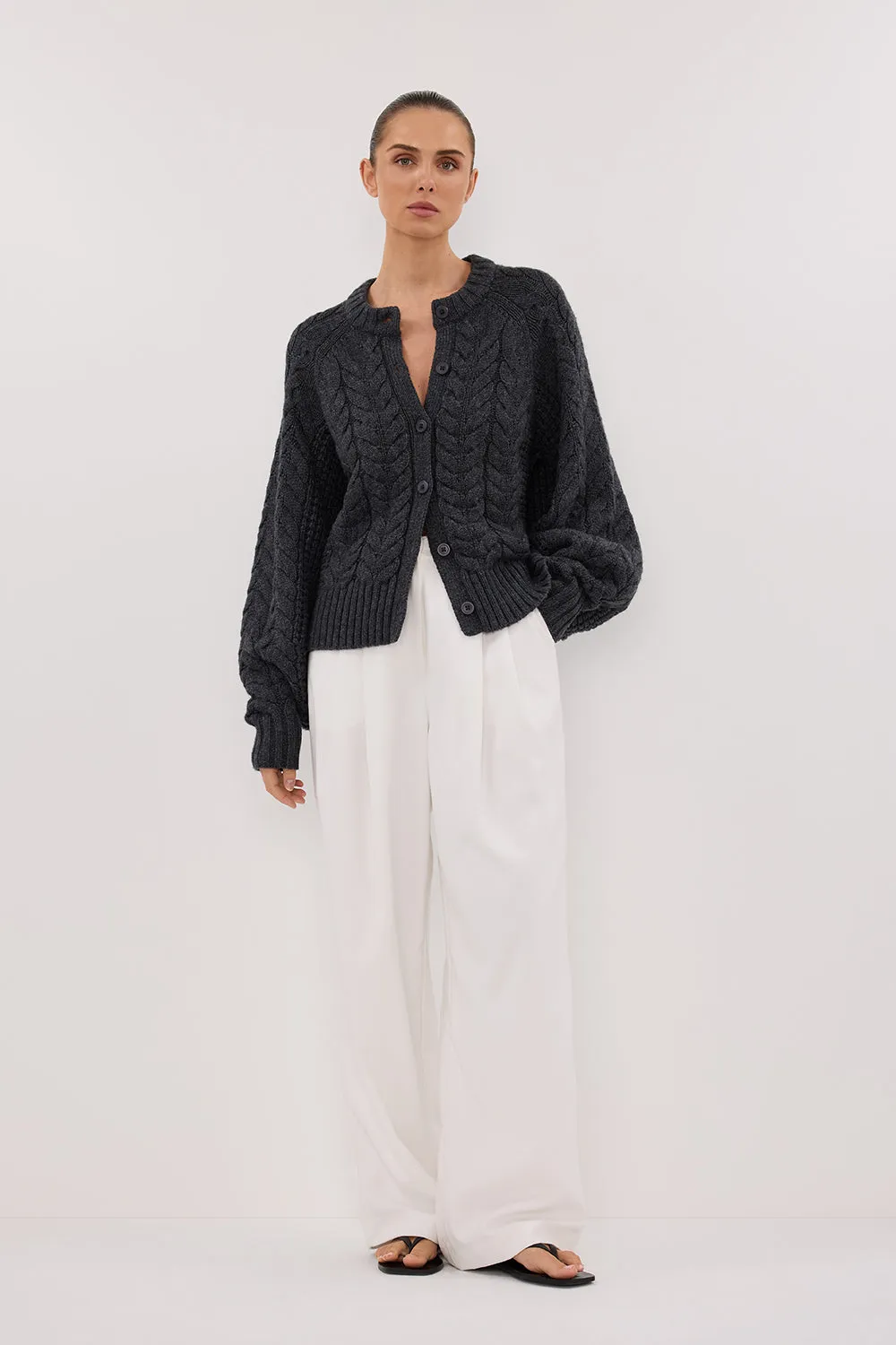 Gentle Fit DoubleLayered Hem TOM CHARCOAL CABLE KNIT?CARDIGAN