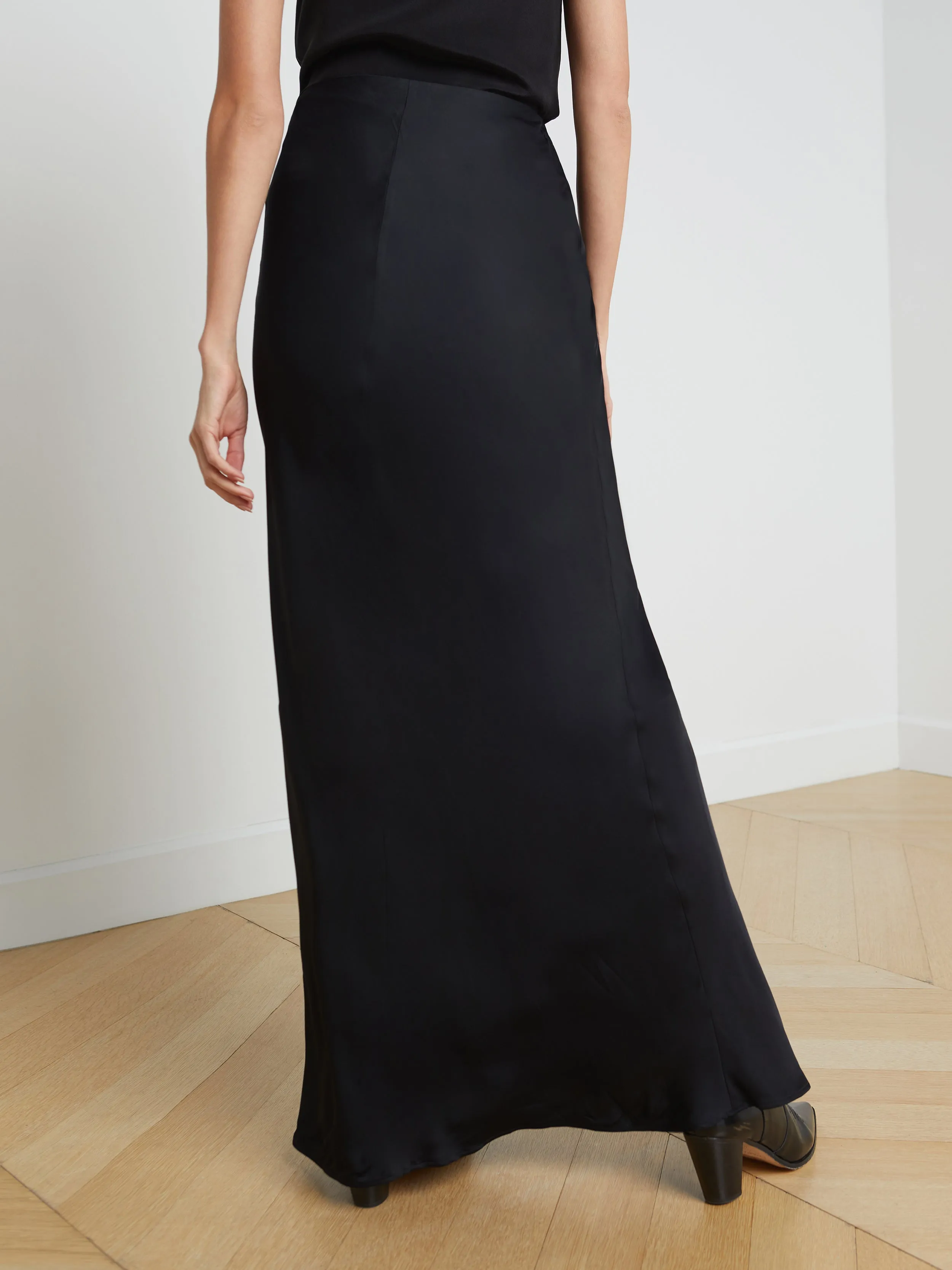 Breezy Edge Maximalist look Zeta Satin Maxi Skirt