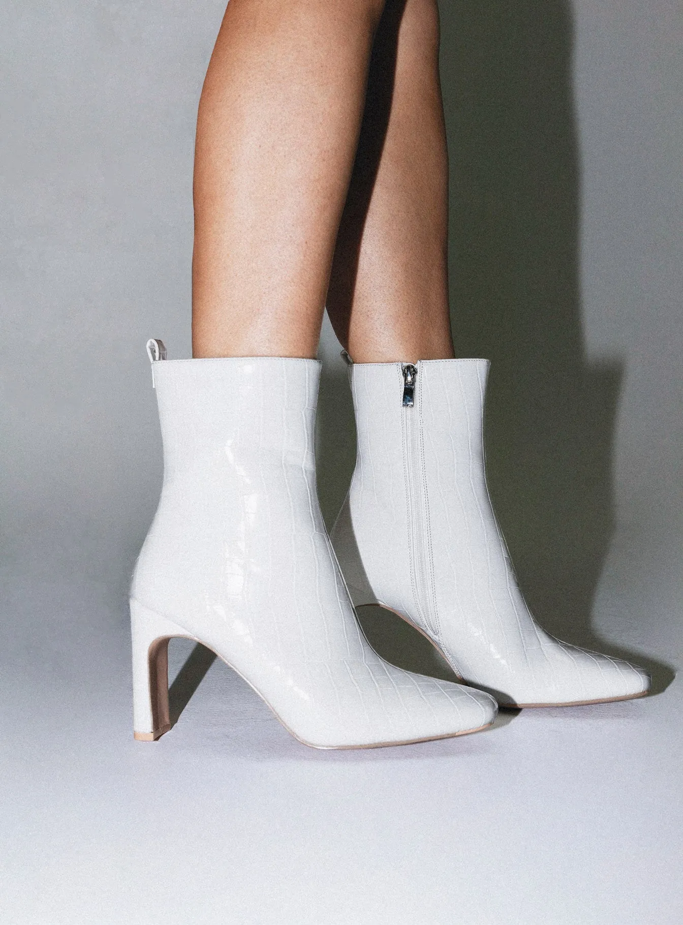 sports performance Comfort Active Thriller Boots White Croc