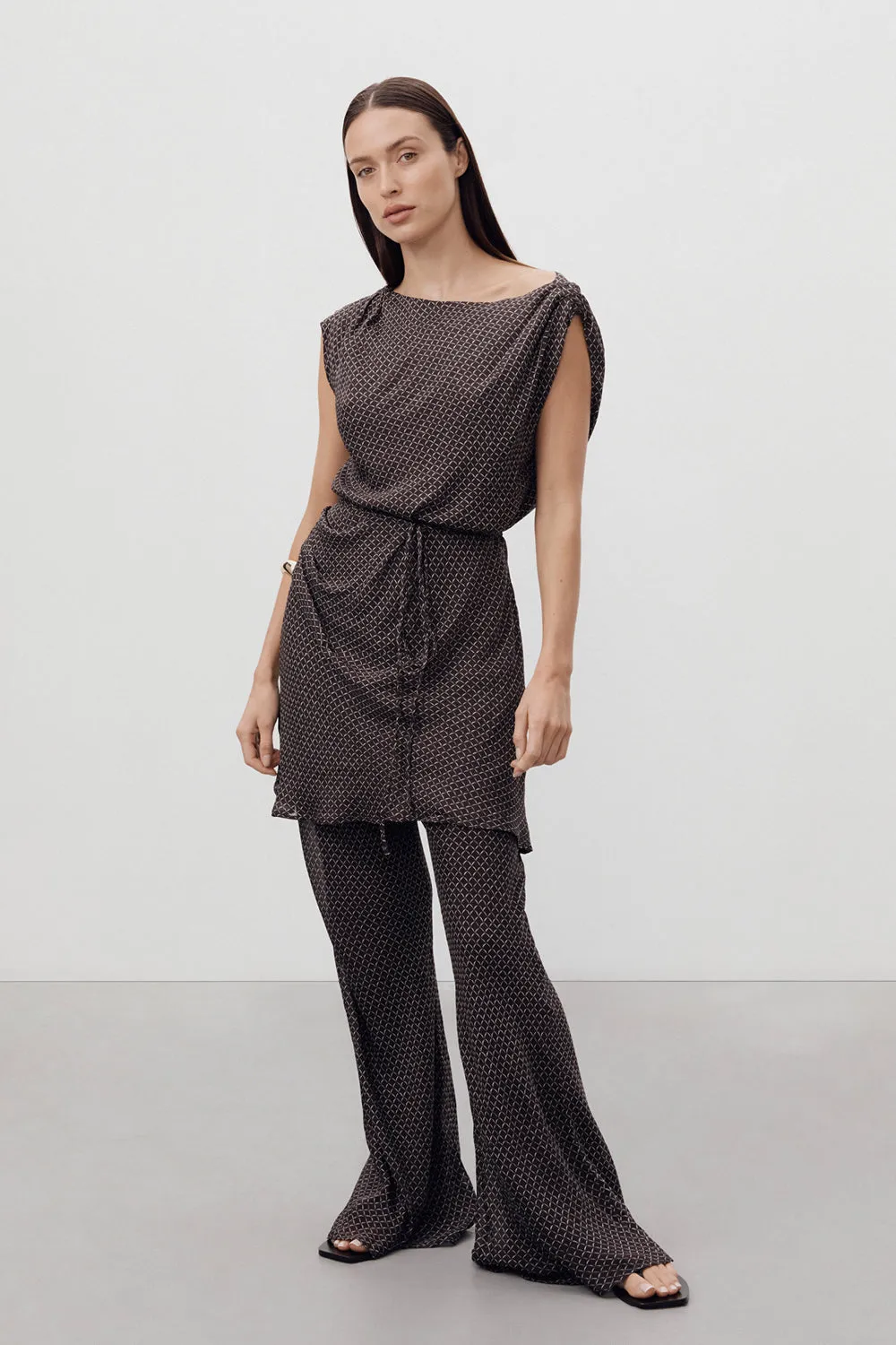 Classic Flow TIA CHOC MICRO CHECK MINI DRESS