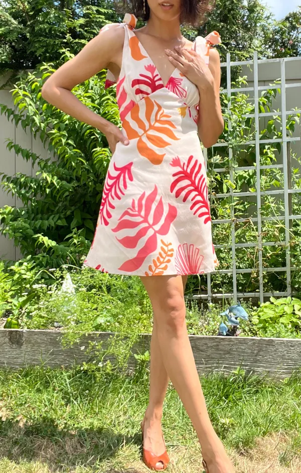 Coral Reef Tie Strap Mini Elegant knee-length dress Fashionable Style