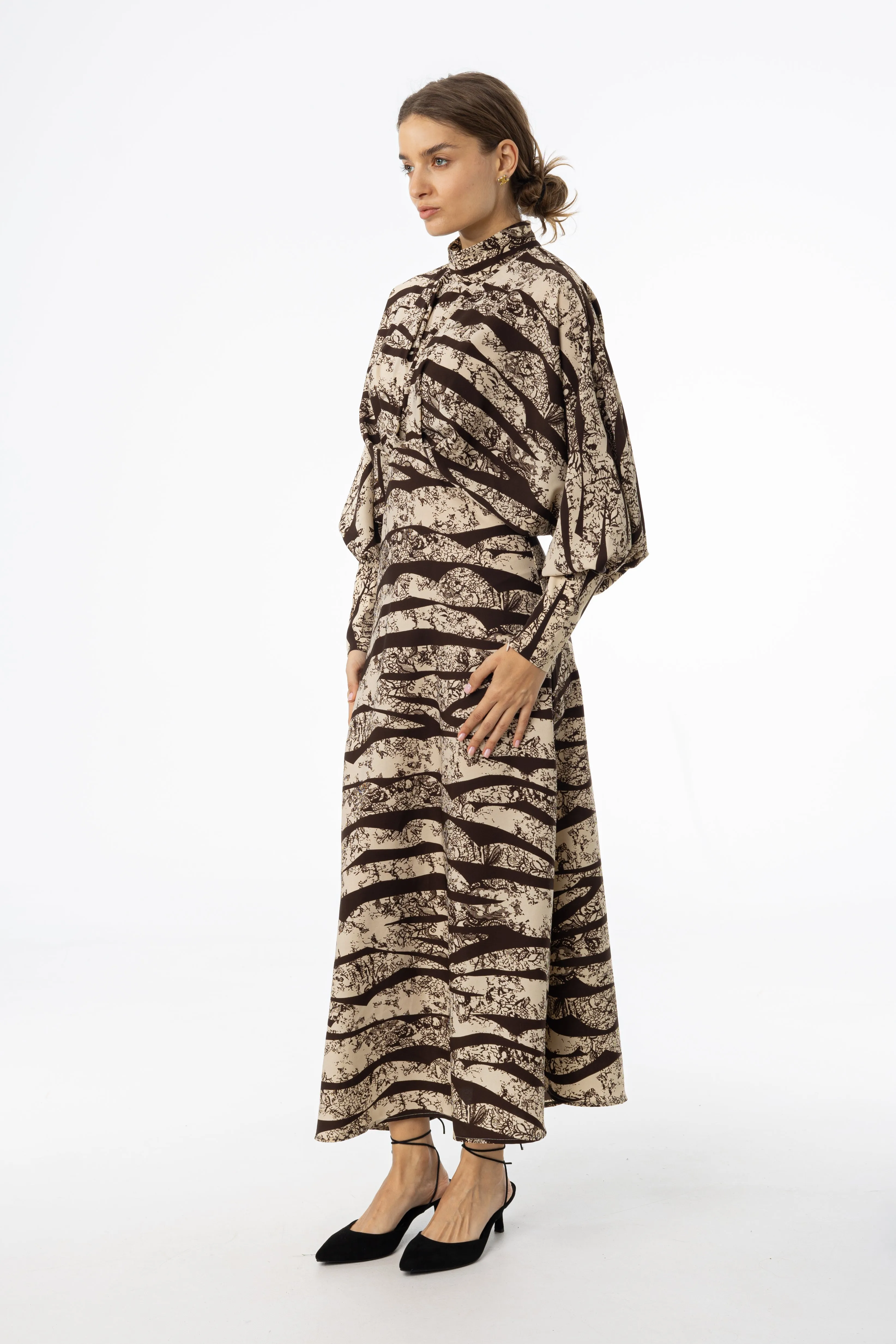 Light Drape Smart And Comfortable Brown Printed Draped Maxi Dress