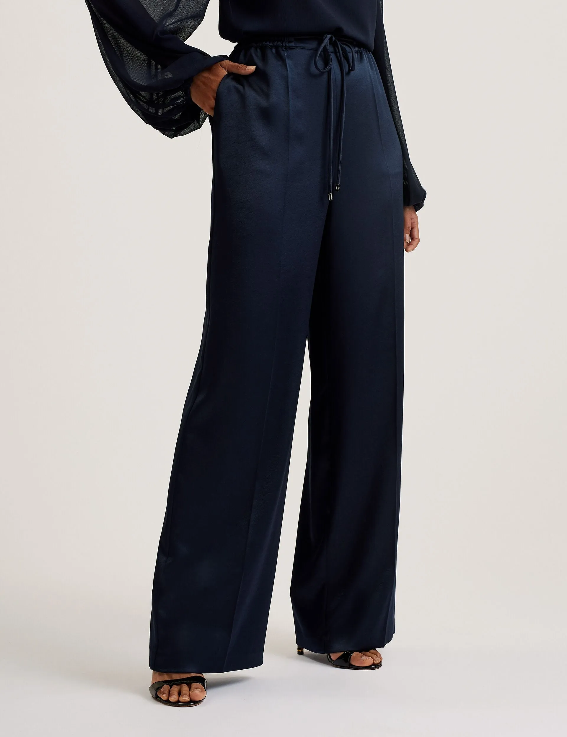 Simple Fashion Design Soul UMAIBO | NAVY