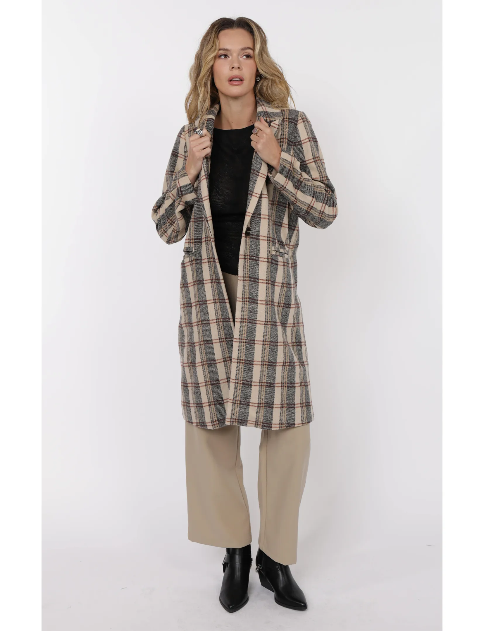 MoistureWickingTechnology Neutral Tones Look Steady Coat, Camel/Multi