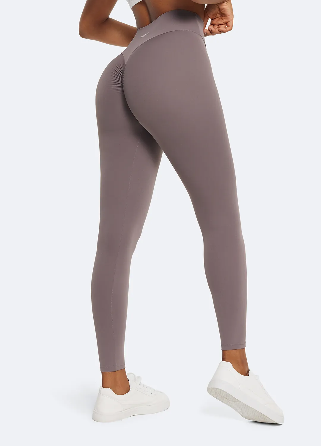 Seamless Design Plus Size V-Seam Leggings with Push Up