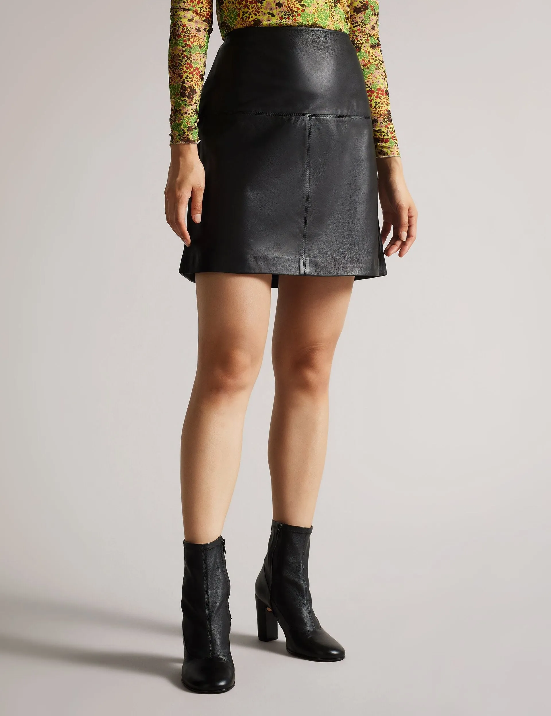 Easy Fit VALIAT | BLACK