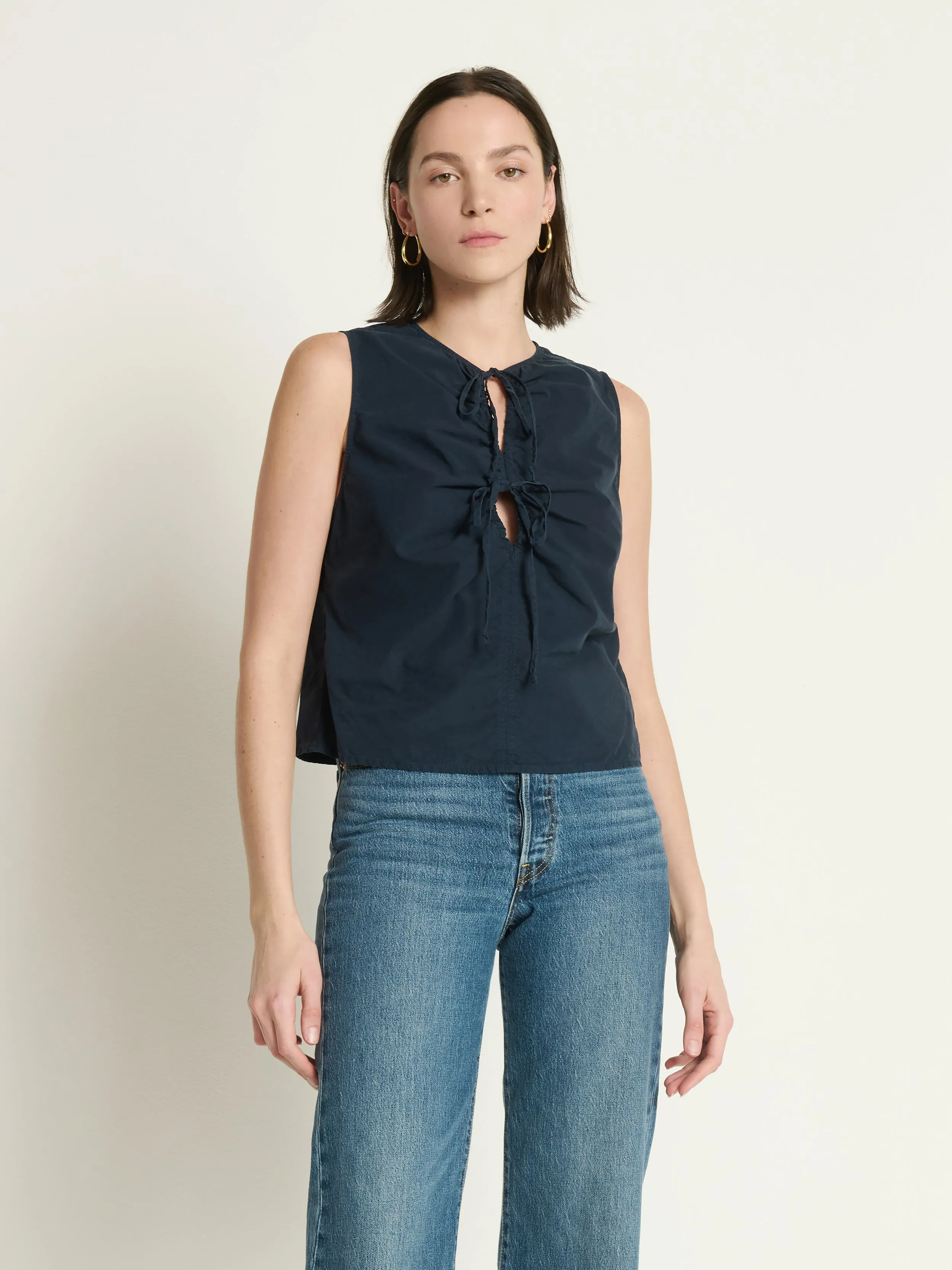 Wrinkle Resistant Texture Multi Directional Stretch Mimmi Keyhole Top