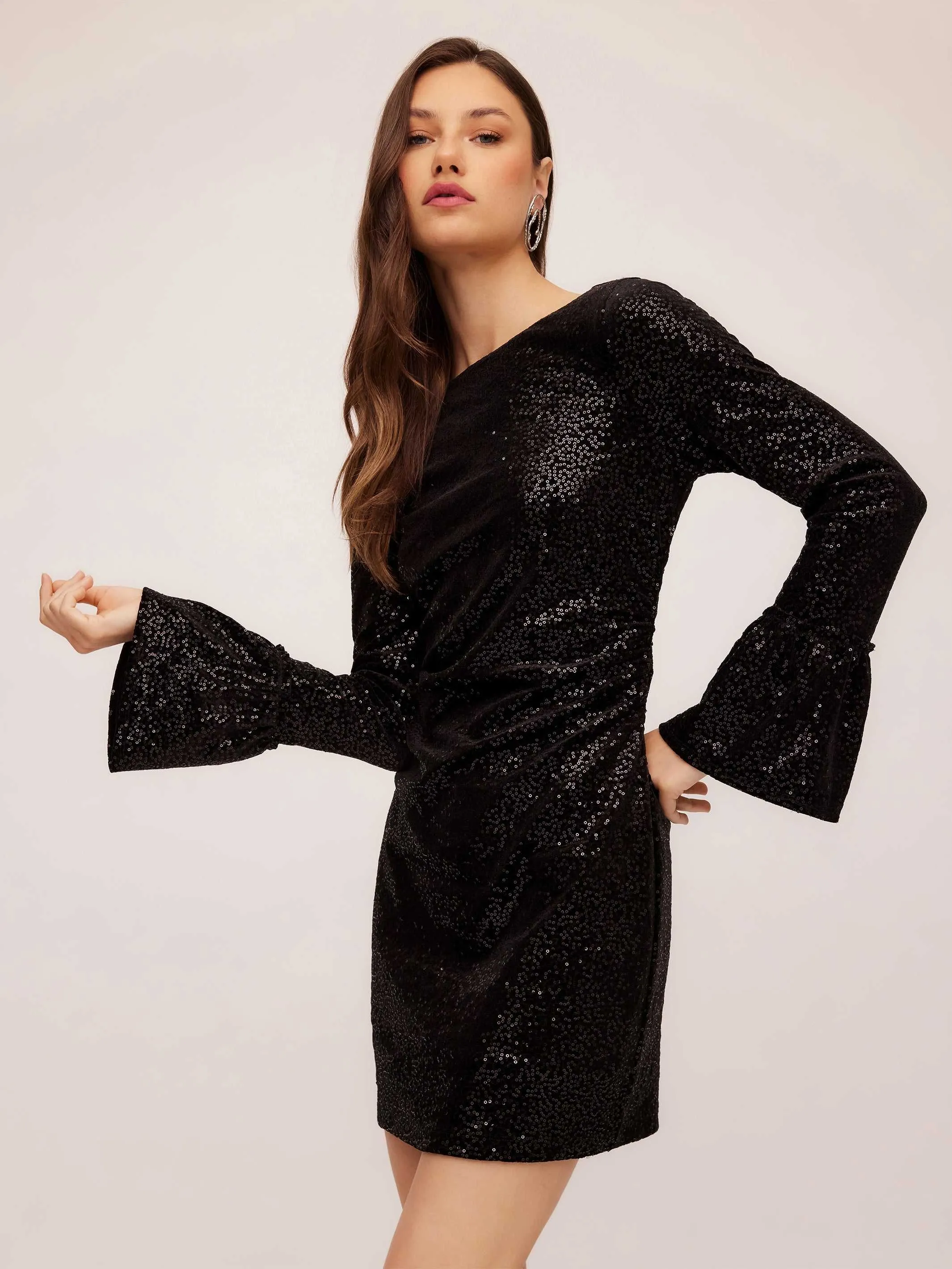 Laurel Bell Sleeve Dress Silky Finish Dropped-Waist