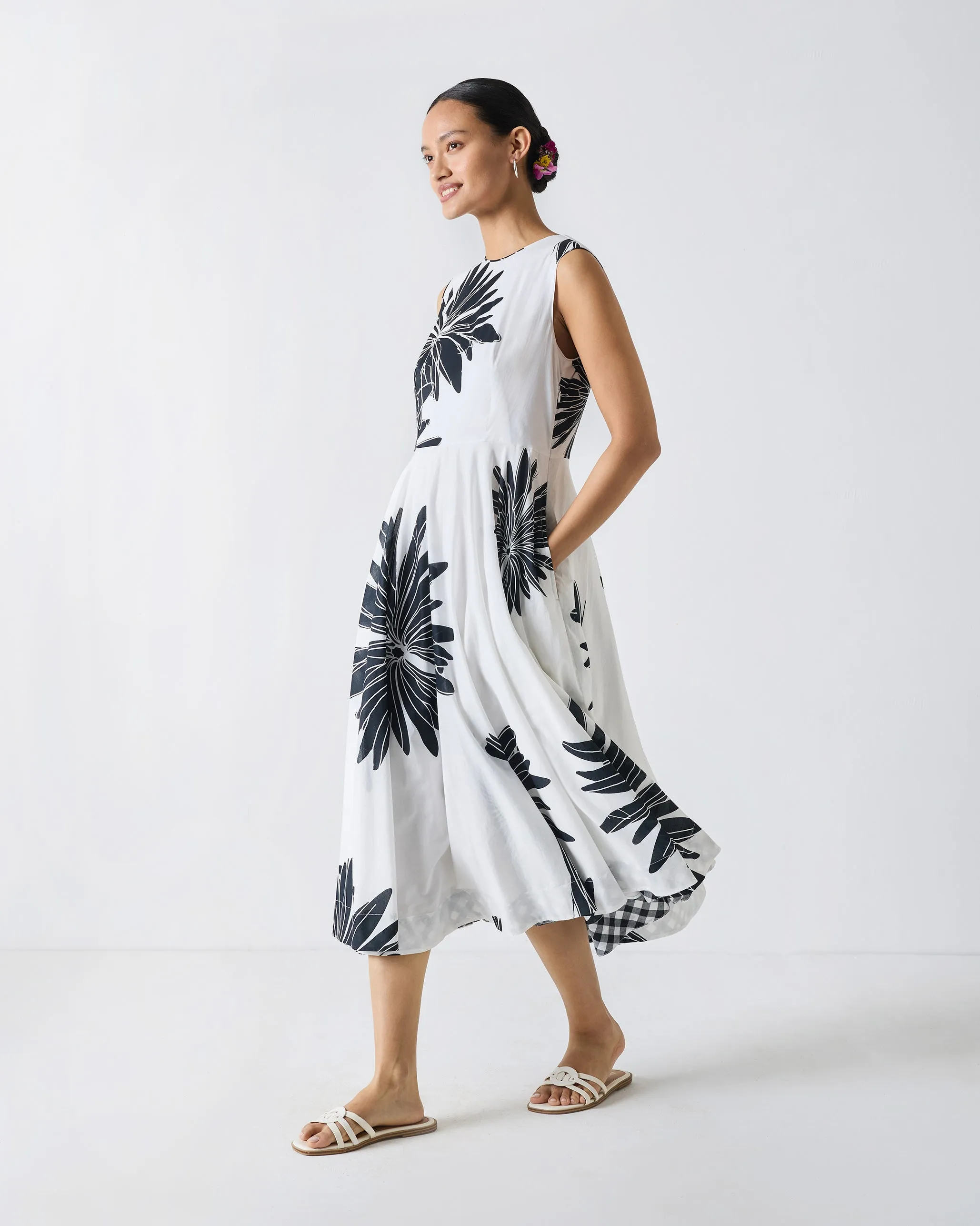 Yoroi Dress - Black & White Print All Wear Lightweight Fit