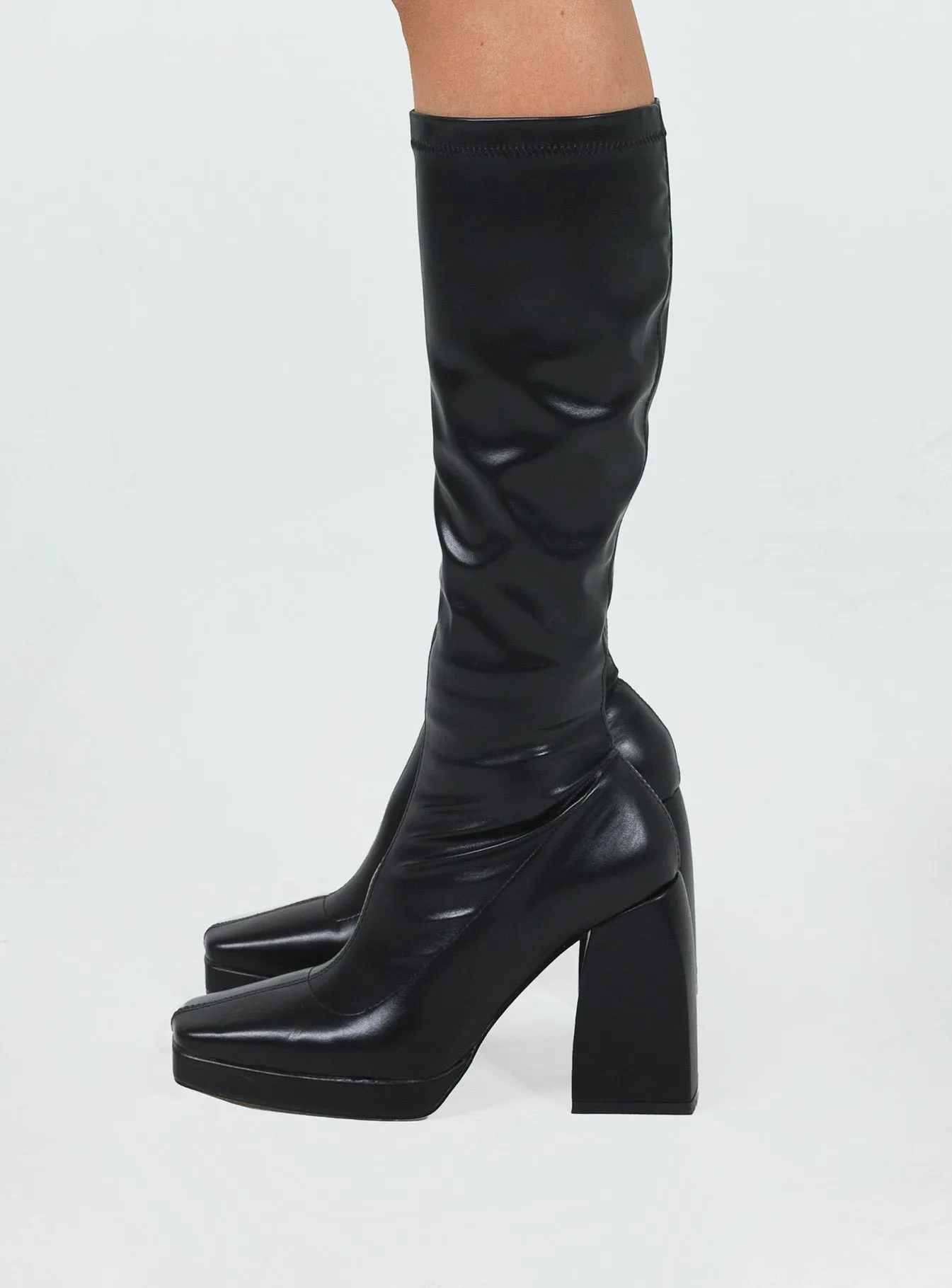 Zayas Knee High Boots Black Durable Leather athletic style