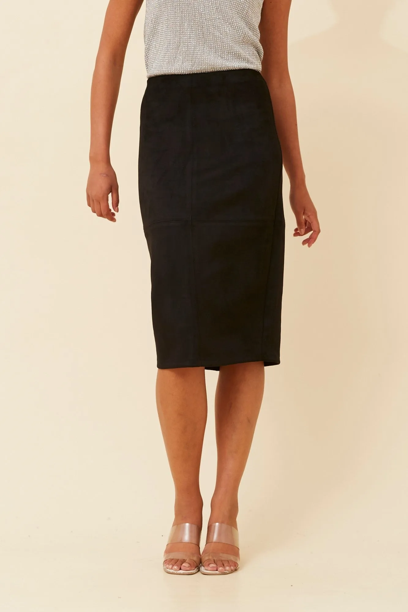 ZINIA FAUX SUEDE SKIRT understated look Silk Touch