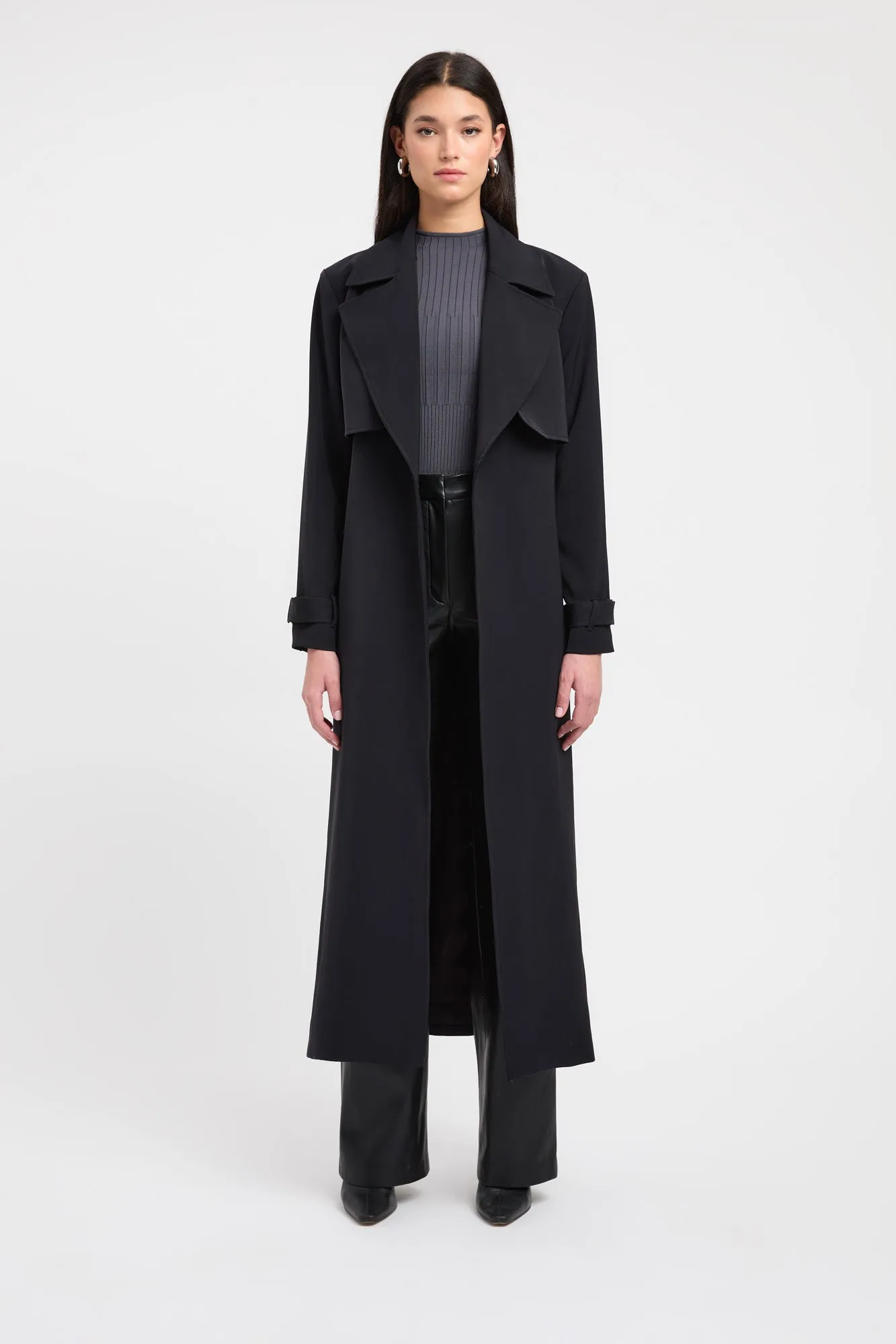 Taped Neckline Seamless Shoulder Construction Maria Core Trench